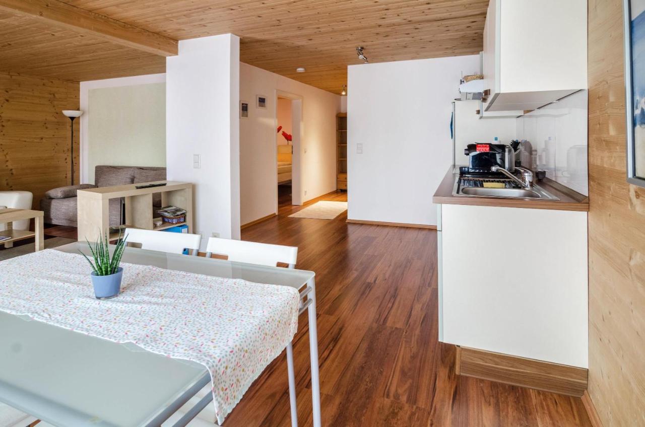 Ferienwohnung Untergeschoss 于伯林根 外观 照片